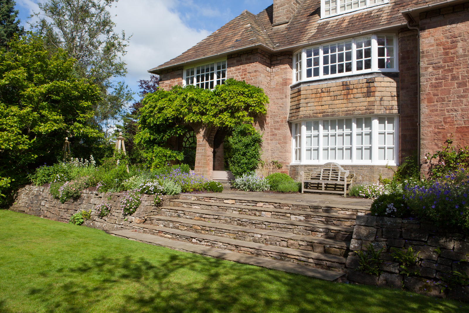 An Arts and Craft Terrace garden